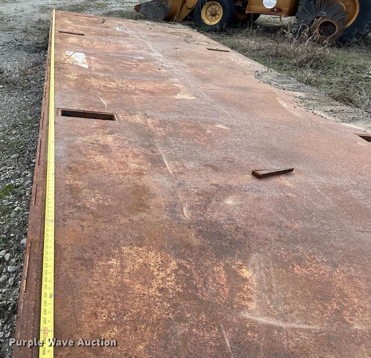 image for item OM9948 Trench box