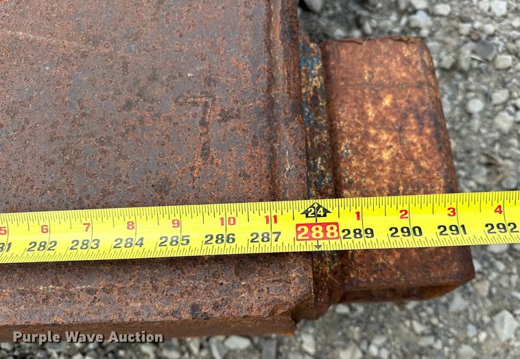 image for item OM9948 Trench box