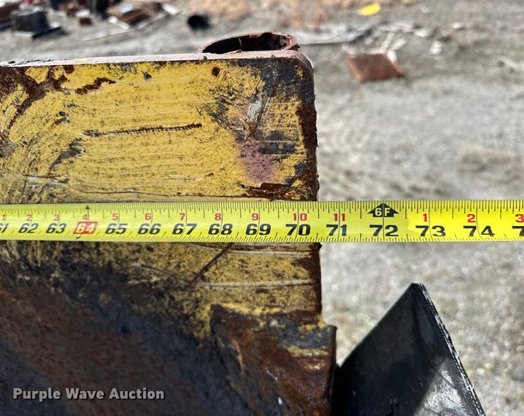 image for item OM9949 2014 Bomag CR362 paver