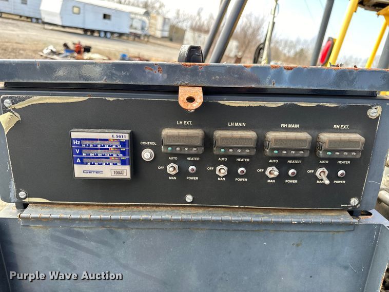 image for item OM9949 2014 Bomag CR362 paver