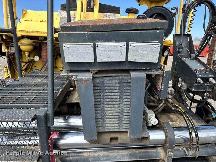 image for item OM9949 2014 Bomag CR362 paver