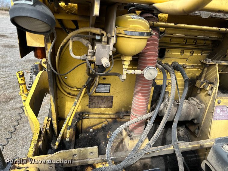 image for item OM9949 2014 Bomag CR362 paver