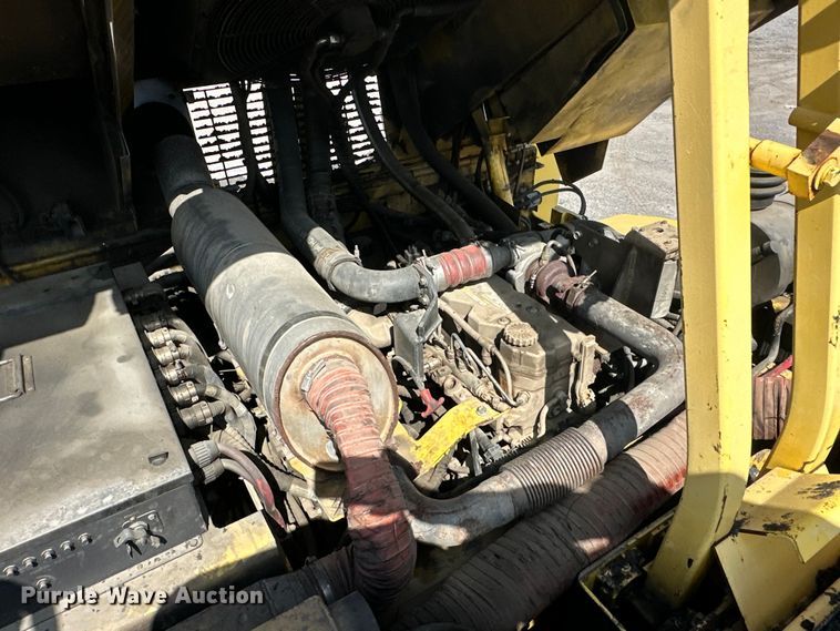 image for item OM9949 2014 Bomag CR362 paver