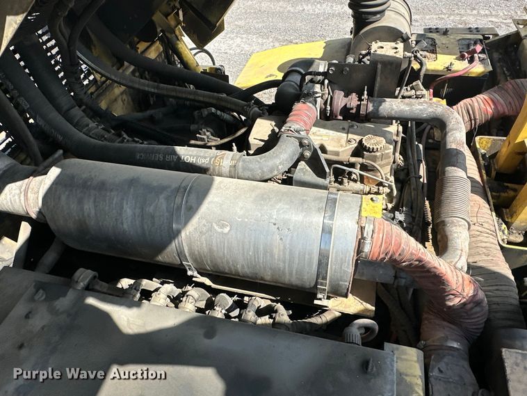 image for item OM9949 2014 Bomag CR362 paver