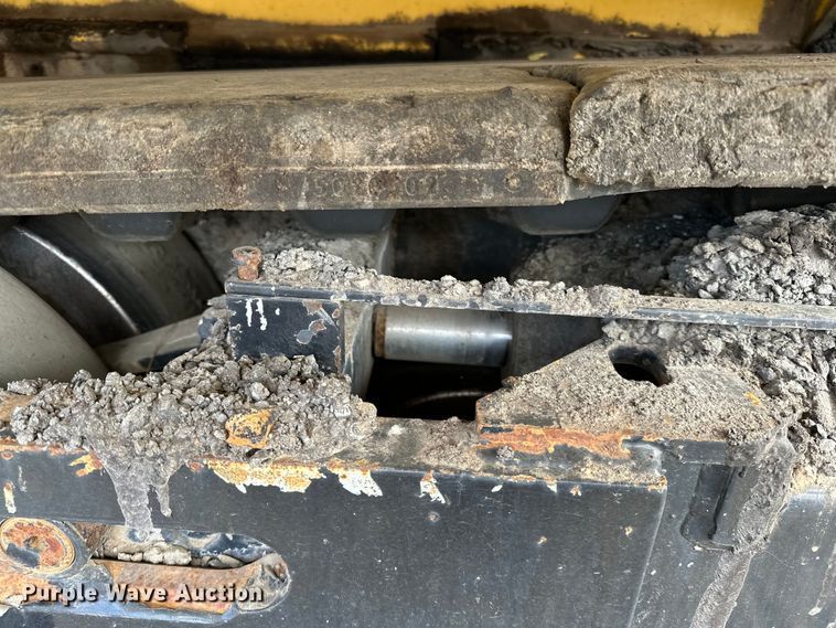 image for item OM9949 2014 Bomag CR362 paver