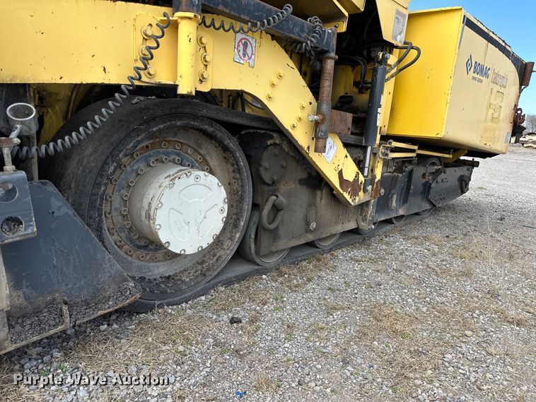 image for item OM9949 2014 Bomag CR362 paver