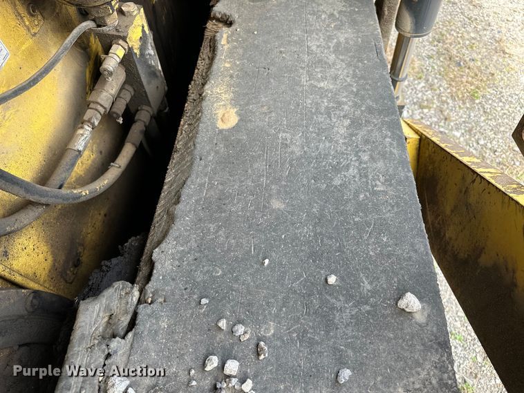 image for item OM9949 2014 Bomag CR362 paver