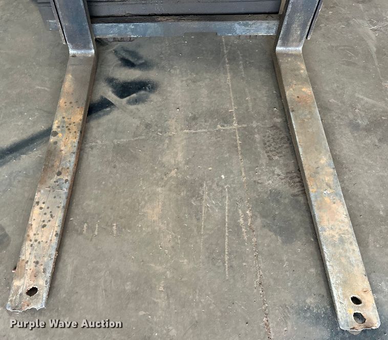 image for item OM9954 Clark GCS20MB forklift