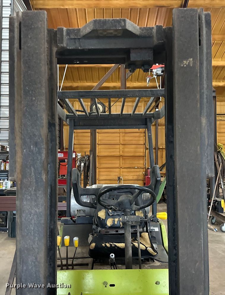 image for item OM9954 Clark GCS20MB forklift