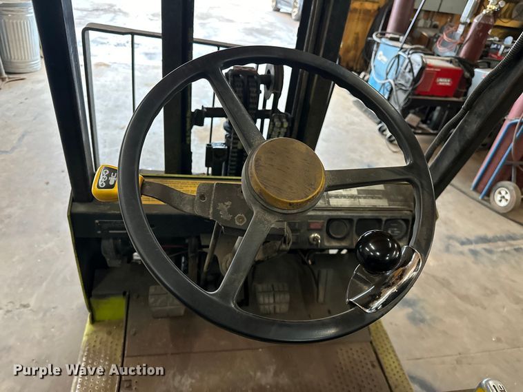 image for item OM9954 Clark GCS20MB forklift