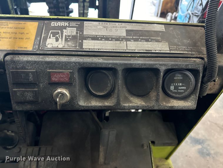 image for item OM9954 Clark GCS20MB forklift
