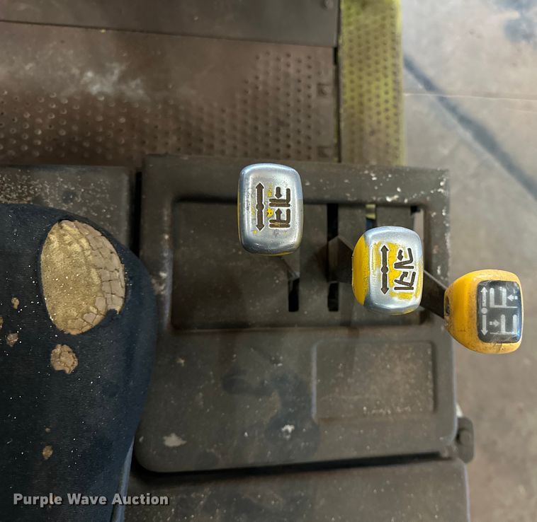 image for item OM9954 Clark GCS20MB forklift