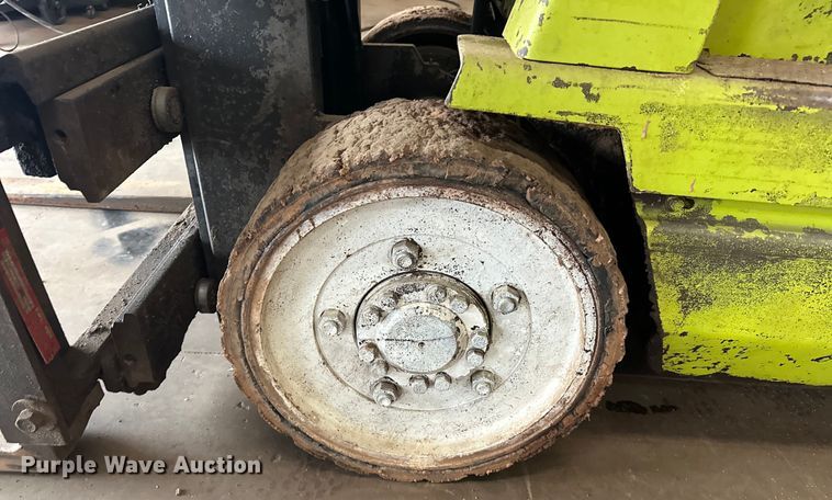 image for item OM9954 Clark GCS20MB forklift