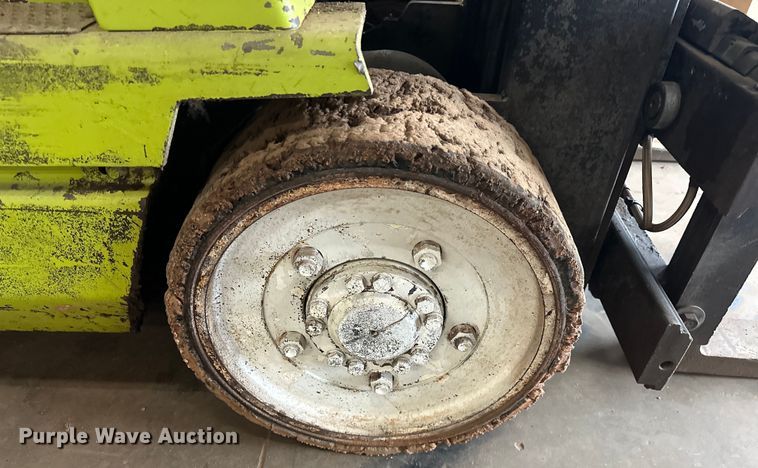 image for item OM9954 Clark GCS20MB forklift