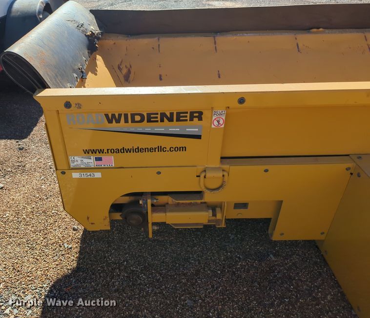 image for item OM9958 RoadWidener  FH-R skid steer road widener