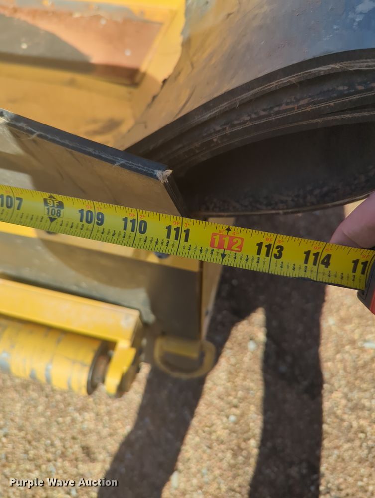 image for item OM9958 RoadWidener  FH-R skid steer road widener