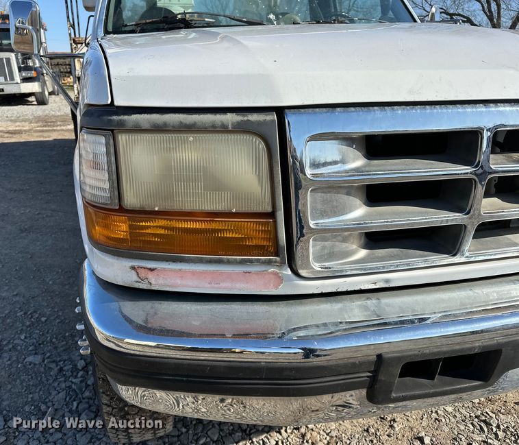 image for item OM9959 1997 Ford F450 Super Duty bucket truck