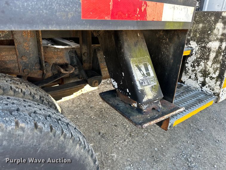 image for item OM9959 1997 Ford F450 Super Duty bucket truck