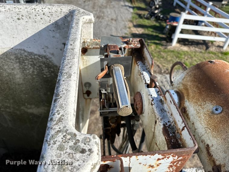 image for item OM9959 1997 Ford F450 Super Duty bucket truck