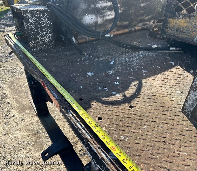 image for item OM9959 1997 Ford F450 Super Duty bucket truck