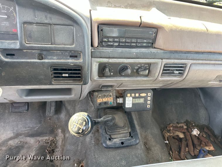 image for item OM9959 1997 Ford F450 Super Duty bucket truck