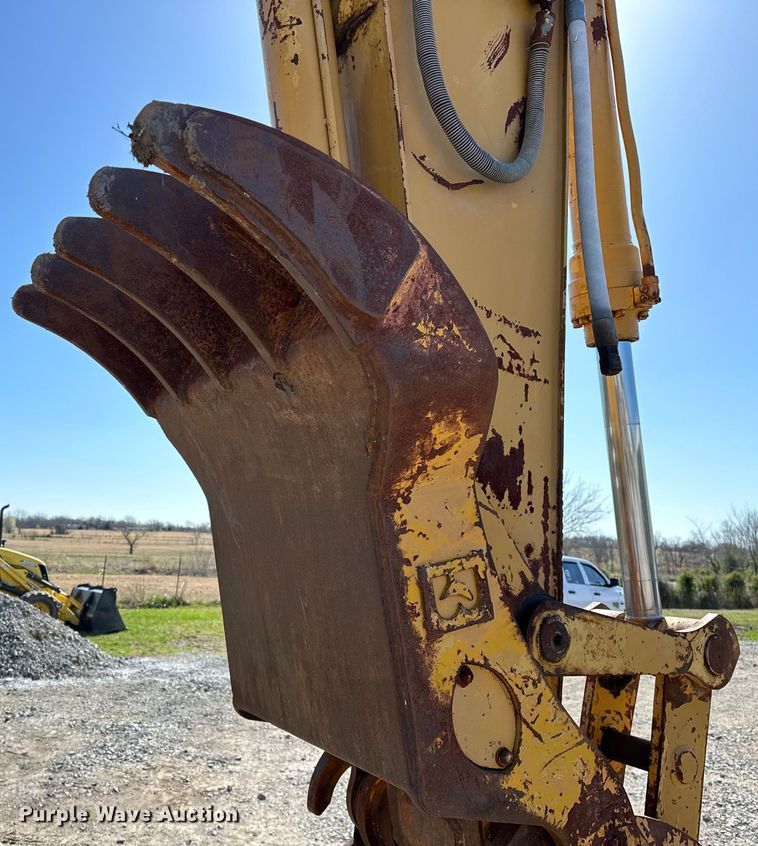 image for item OM9961 1994 Caterpillar  320L excavator