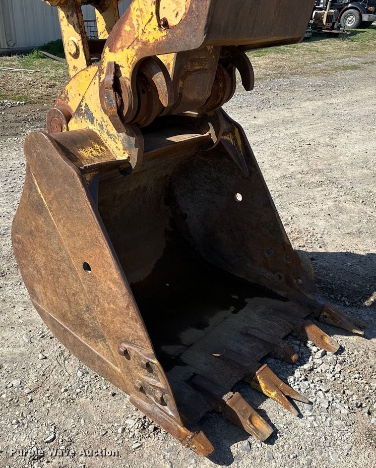 image for item OM9961 1994 Caterpillar  320L excavator