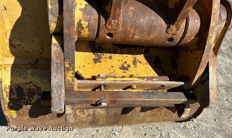 image for item OM9961 1994 Caterpillar  320L excavator