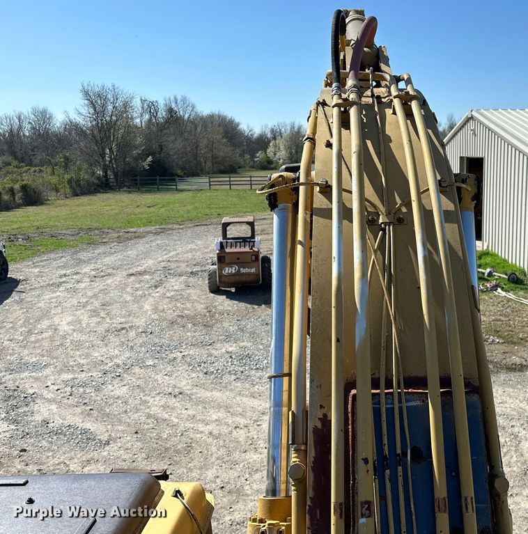 image for item OM9961 1994 Caterpillar  320L excavator