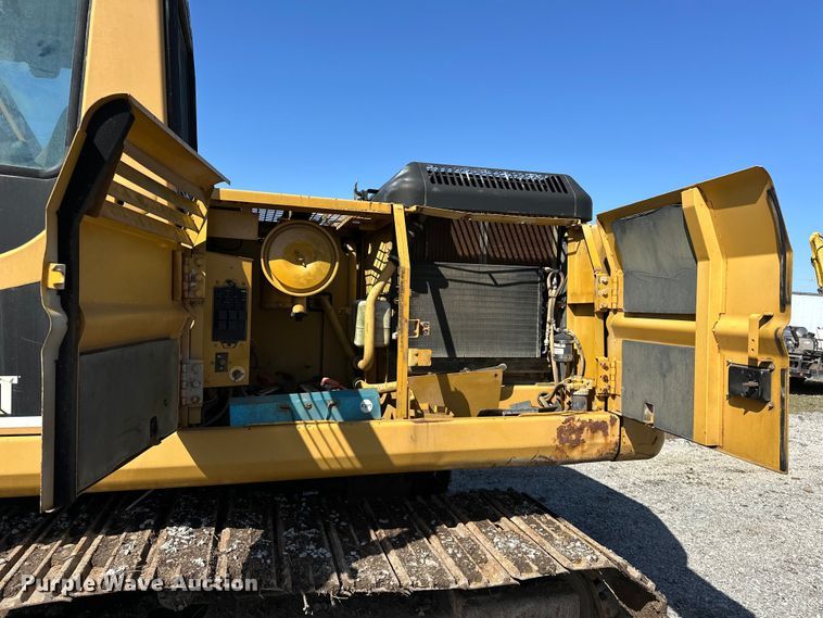 image for item OM9961 1994 Caterpillar  320L excavator