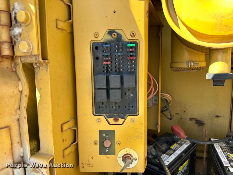 image for item OM9961 1994 Caterpillar  320L excavator
