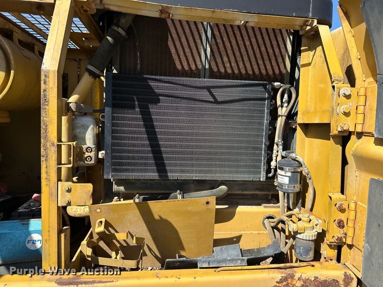 image for item OM9961 1994 Caterpillar  320L excavator