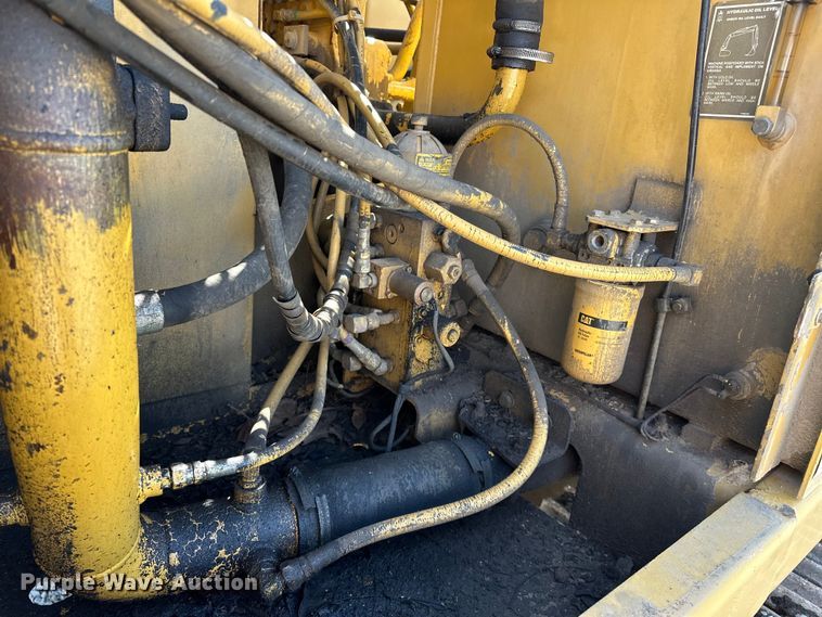 image for item OM9961 1994 Caterpillar  320L excavator
