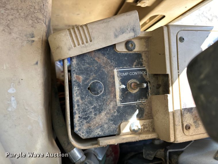 image for item OM9961 1994 Caterpillar  320L excavator