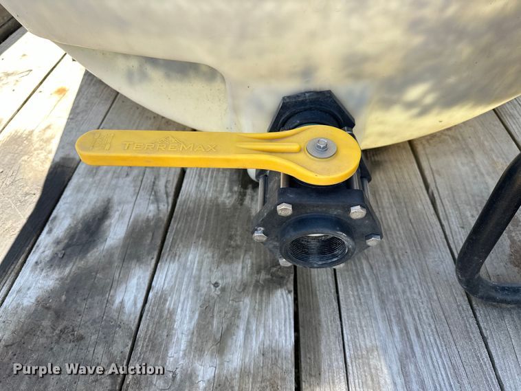 image for item OM9963 2015 Maxey  utility trailer