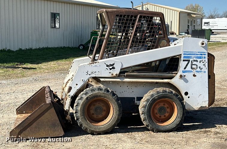 image for item OM9964 2001 Bobcat 763 skid steer loader