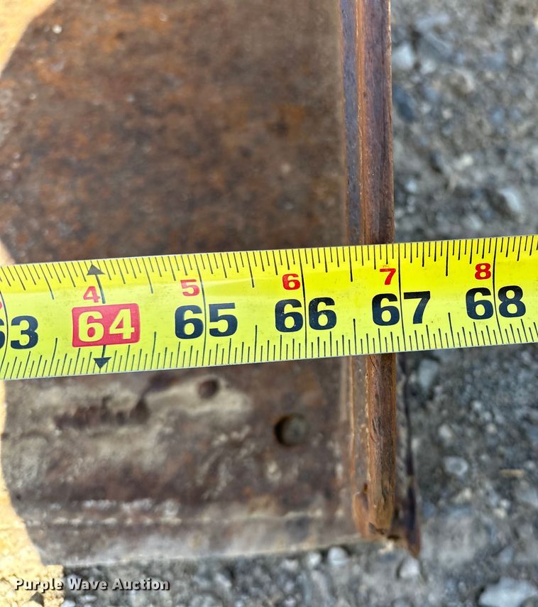 image for item OM9964 2001 Bobcat 763 skid steer loader