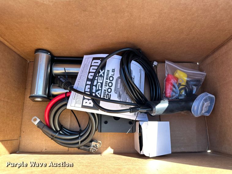 image for item OM9967 2012 Kerr-Bilt tilt deck equipment trailer