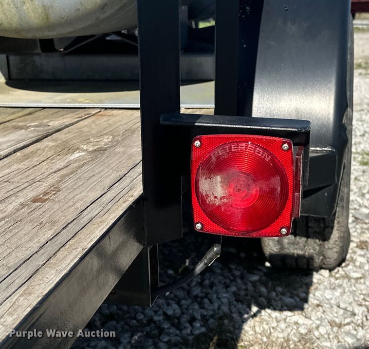 image for item OM9972 1999 PJ utility trailer