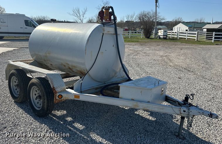 image for item OM9973 Gasoline fuel trailer