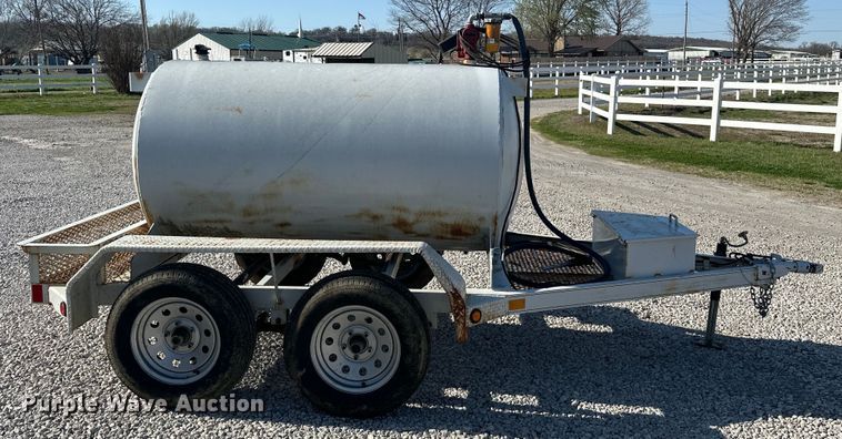 image for item OM9973 Gasoline fuel trailer