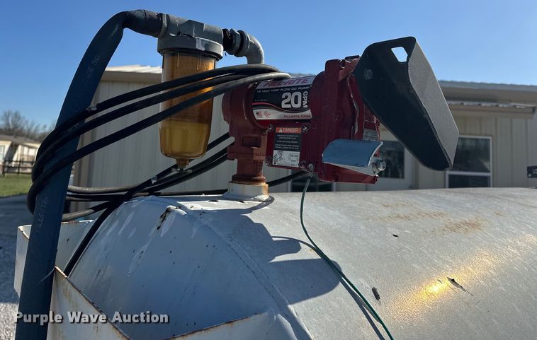 image for item OM9973 Gasoline fuel trailer