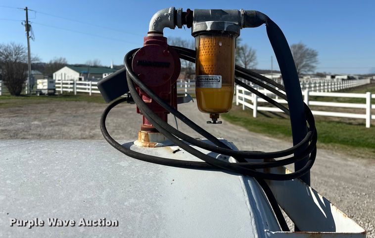 image for item OM9973 Gasoline fuel trailer