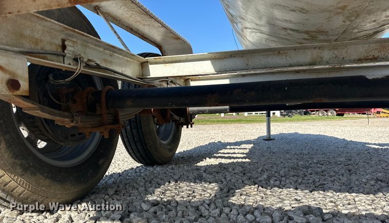 image for item OM9973 Gasoline fuel trailer