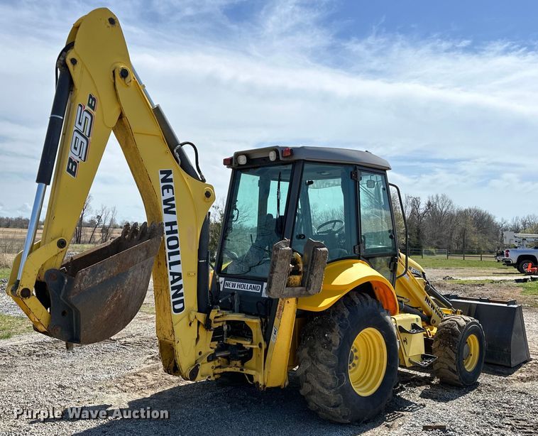 image for item OM9983 2010 New Holland  B95B backhoe