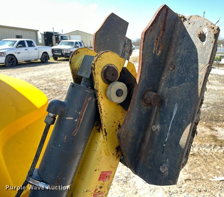 image for item OM9983 2010 New Holland  B95B backhoe