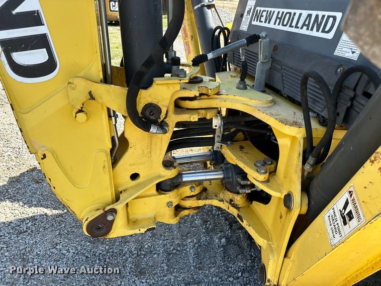 image for item OM9983 2010 New Holland  B95B backhoe