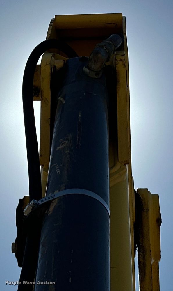 image for item OM9983 2010 New Holland  B95B backhoe