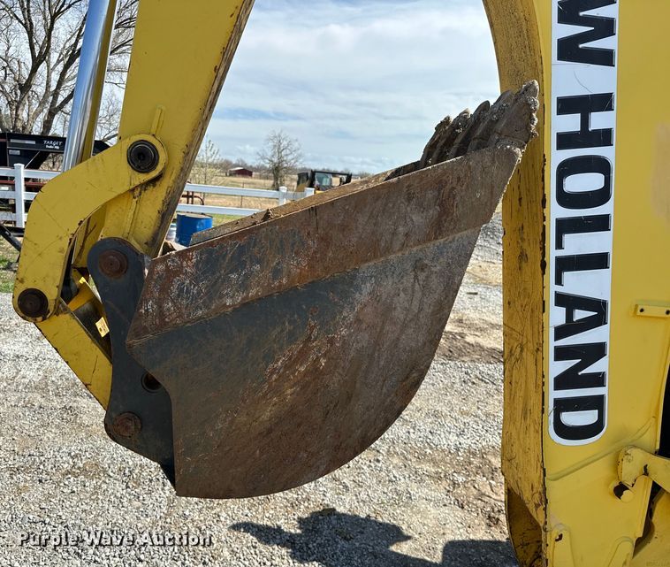 image for item OM9983 2010 New Holland  B95B backhoe