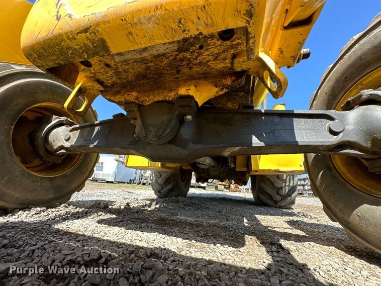 image for item OM9983 2010 New Holland  B95B backhoe